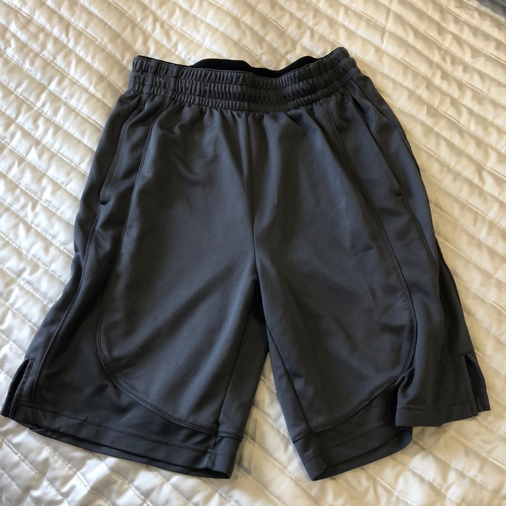 Champs shorts